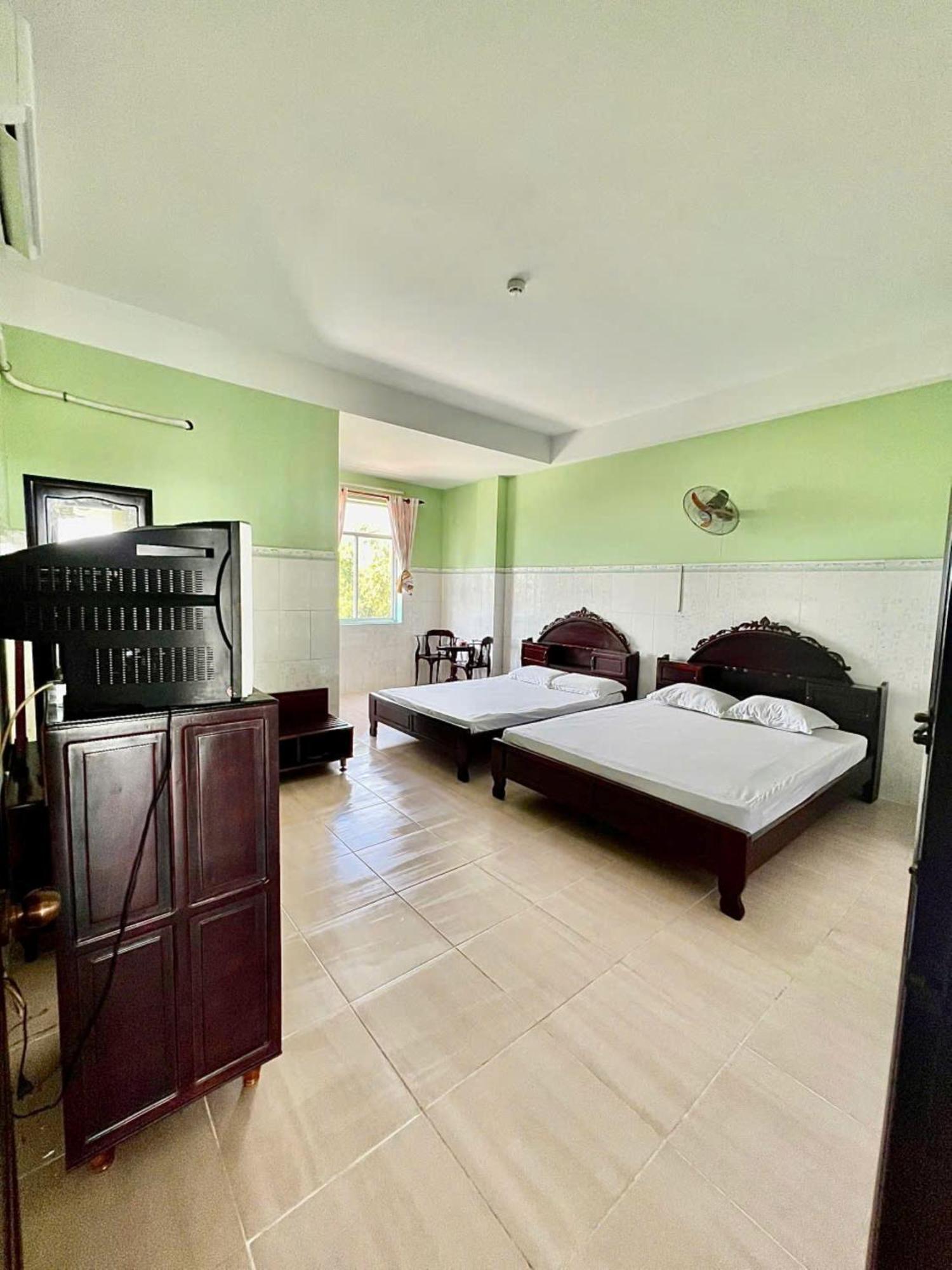 Phi Long 2 Hotel Thu Dau Mot Экстерьер фото