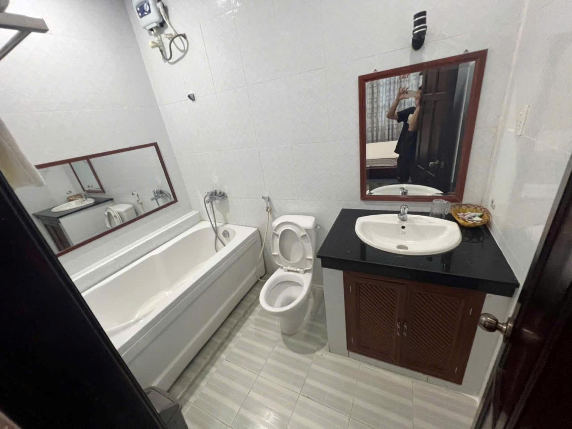 Phi Long 2 Hotel Thu Dau Mot Экстерьер фото