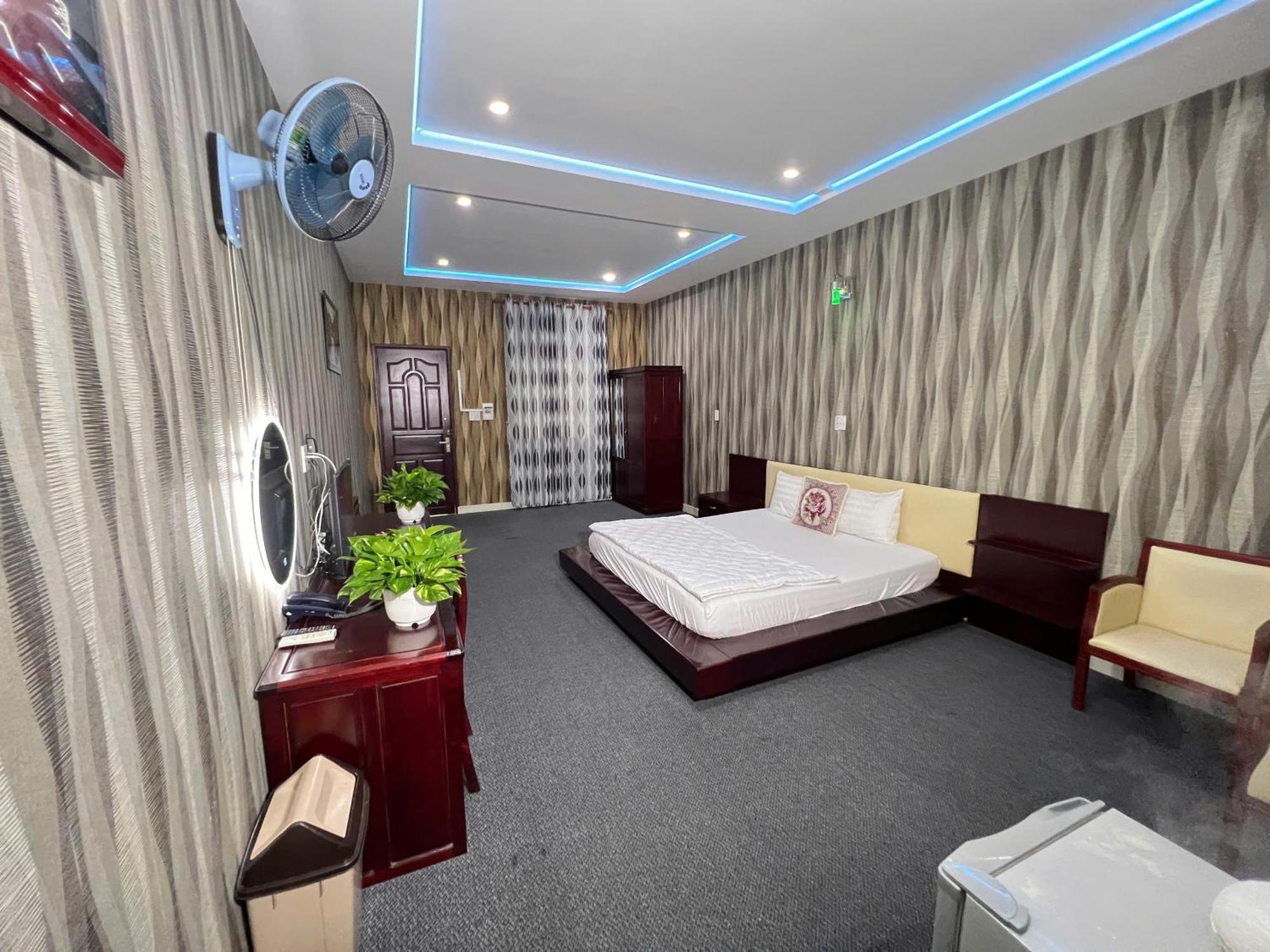 Phi Long 2 Hotel Thu Dau Mot Экстерьер фото